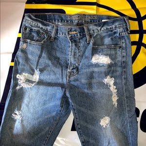Men’s distressed jean shorts (American Eagle)